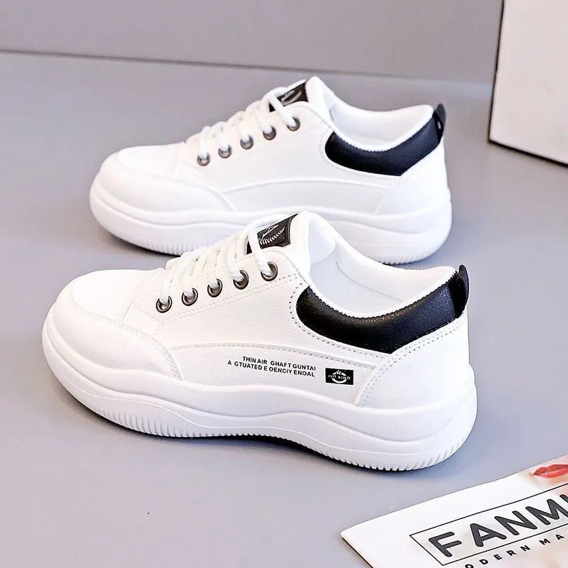 Women's white Korean-style pumps with cross straps, round toe and mid-heel