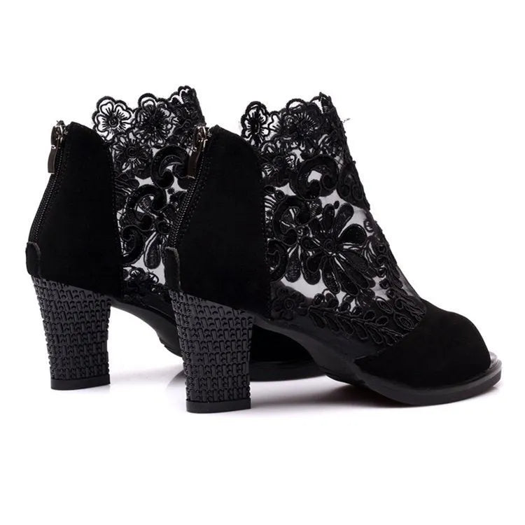 Lucyever women's black lace gladiator sandals with a square high heel, peep toe, and zip closure