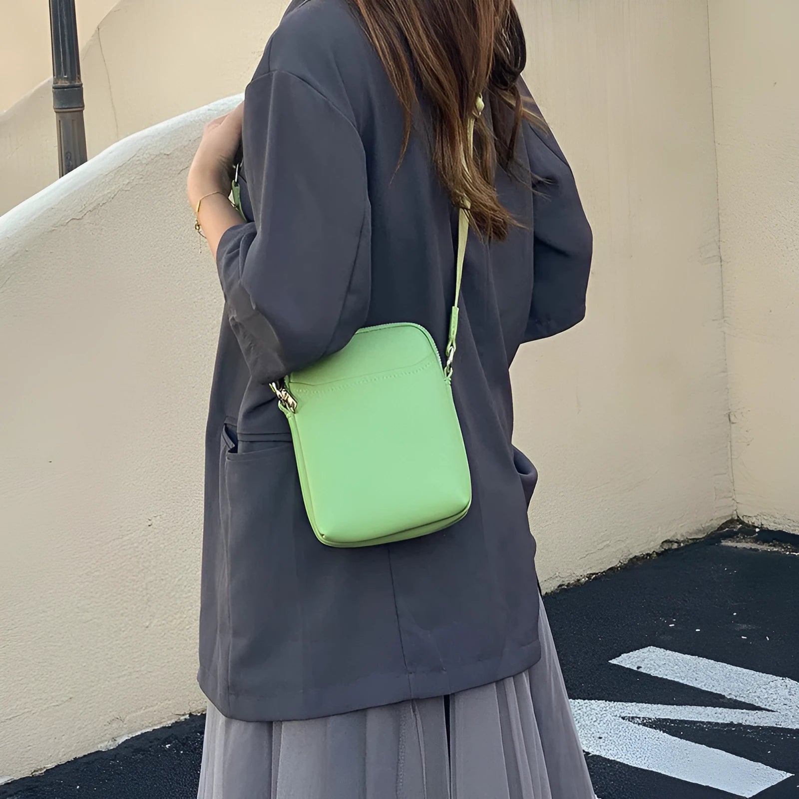 Solid colour small crossbody shoulder bag for mobile phone in PU leather