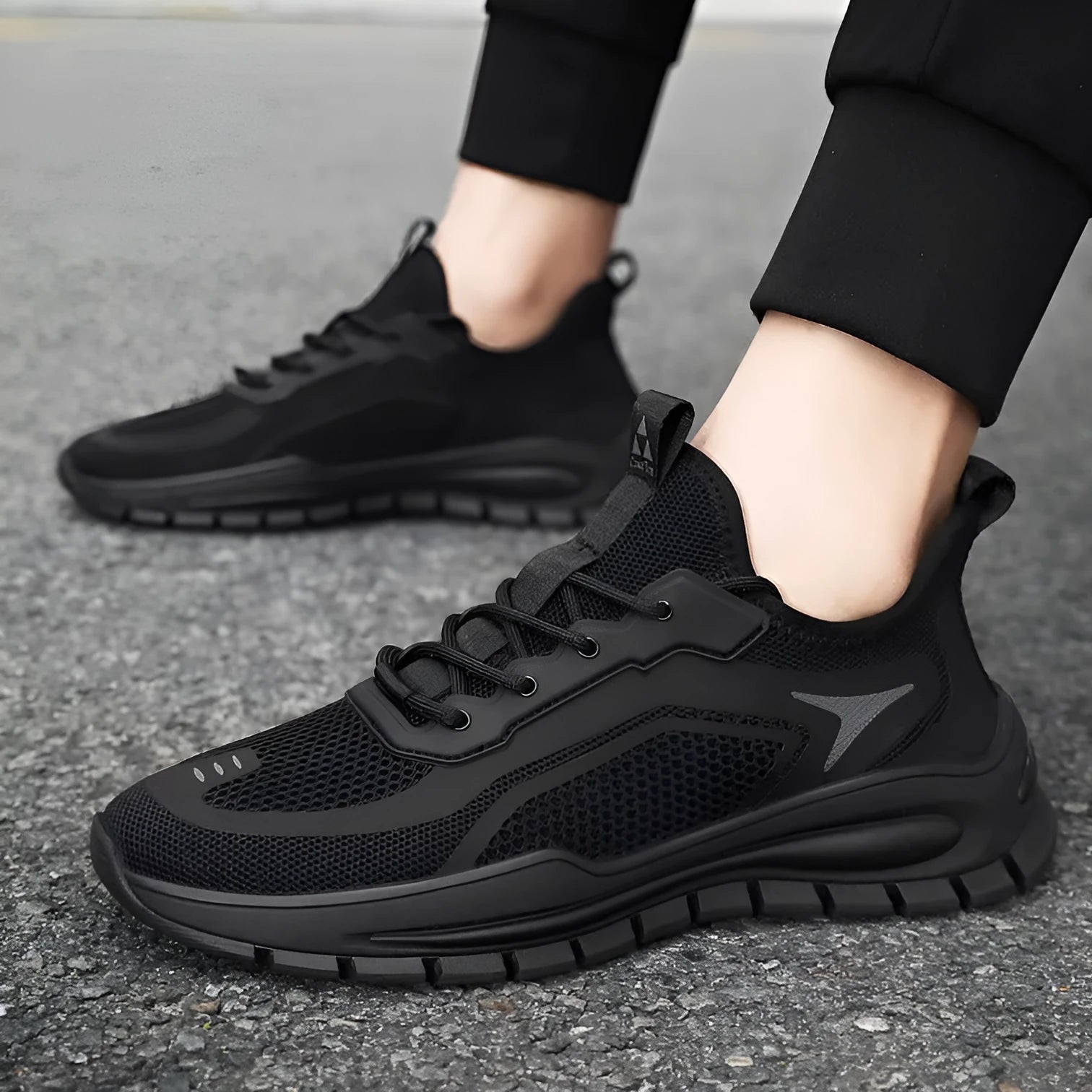 Mens breathable woven mesh low top lace up sports shoes in black and gray with PVC sole