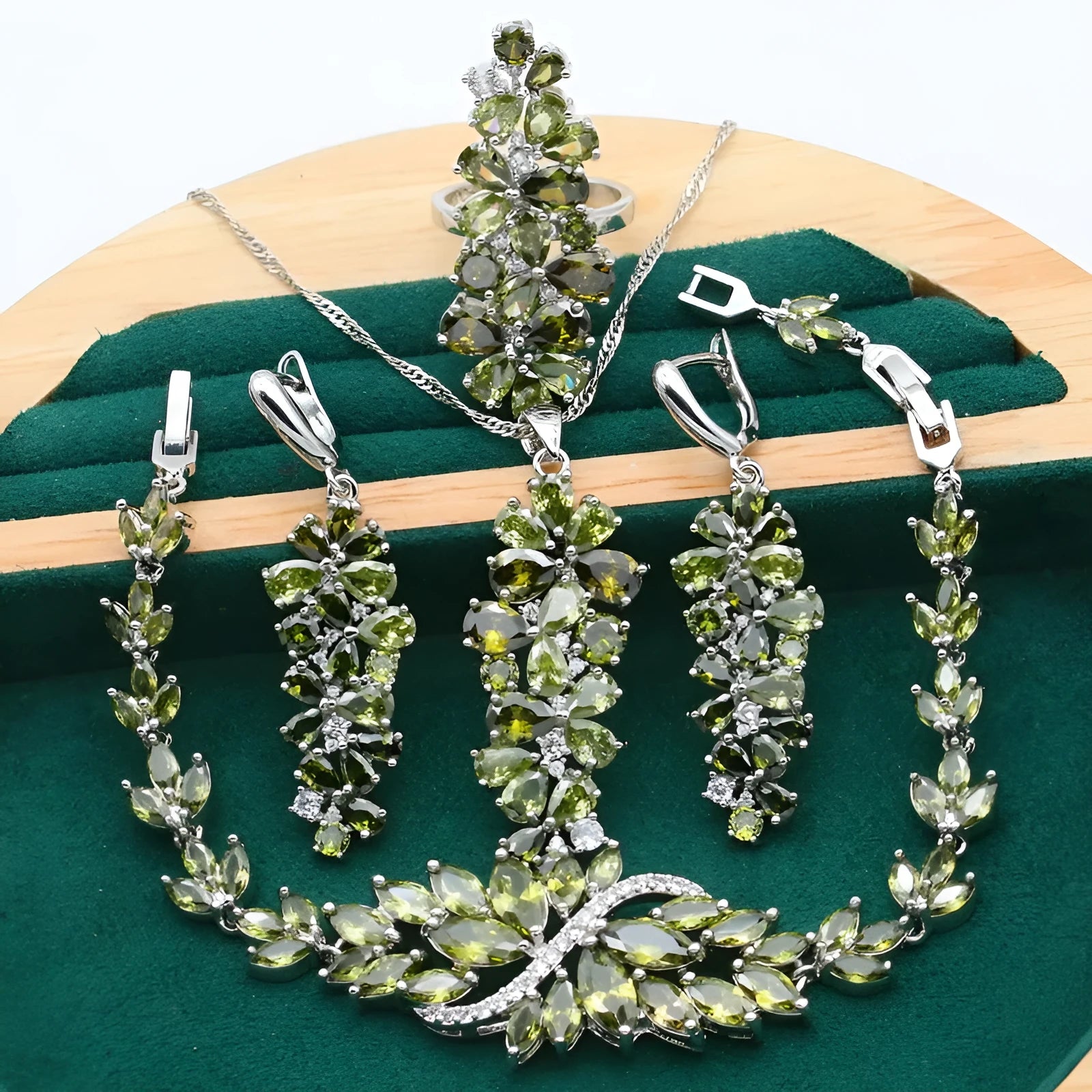 Retro floral jewellery suit with copper alloy and zircon inlay including necklace, bracelet, earrings, and ring
