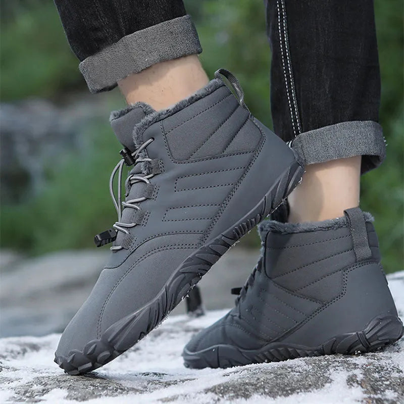 Winter slip-on boots with anti-ski rubber sole, Oxford cloth upper, and plush lining for men and women