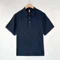 Men's linen summer shirt with thin lapels and short sleeves in loose fit