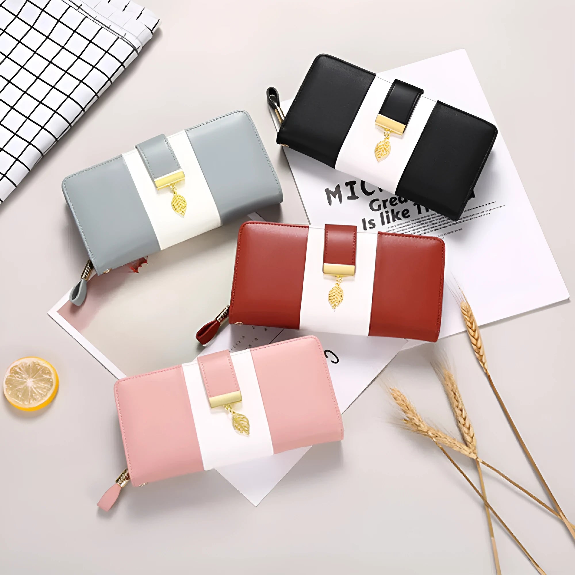 Anti-theft clutch bag in PU leather with lock, compact 19.5cm design in multiple colours