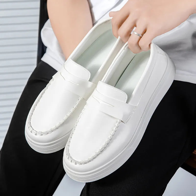 British style casual shoes in artificial PU leather with round toe design