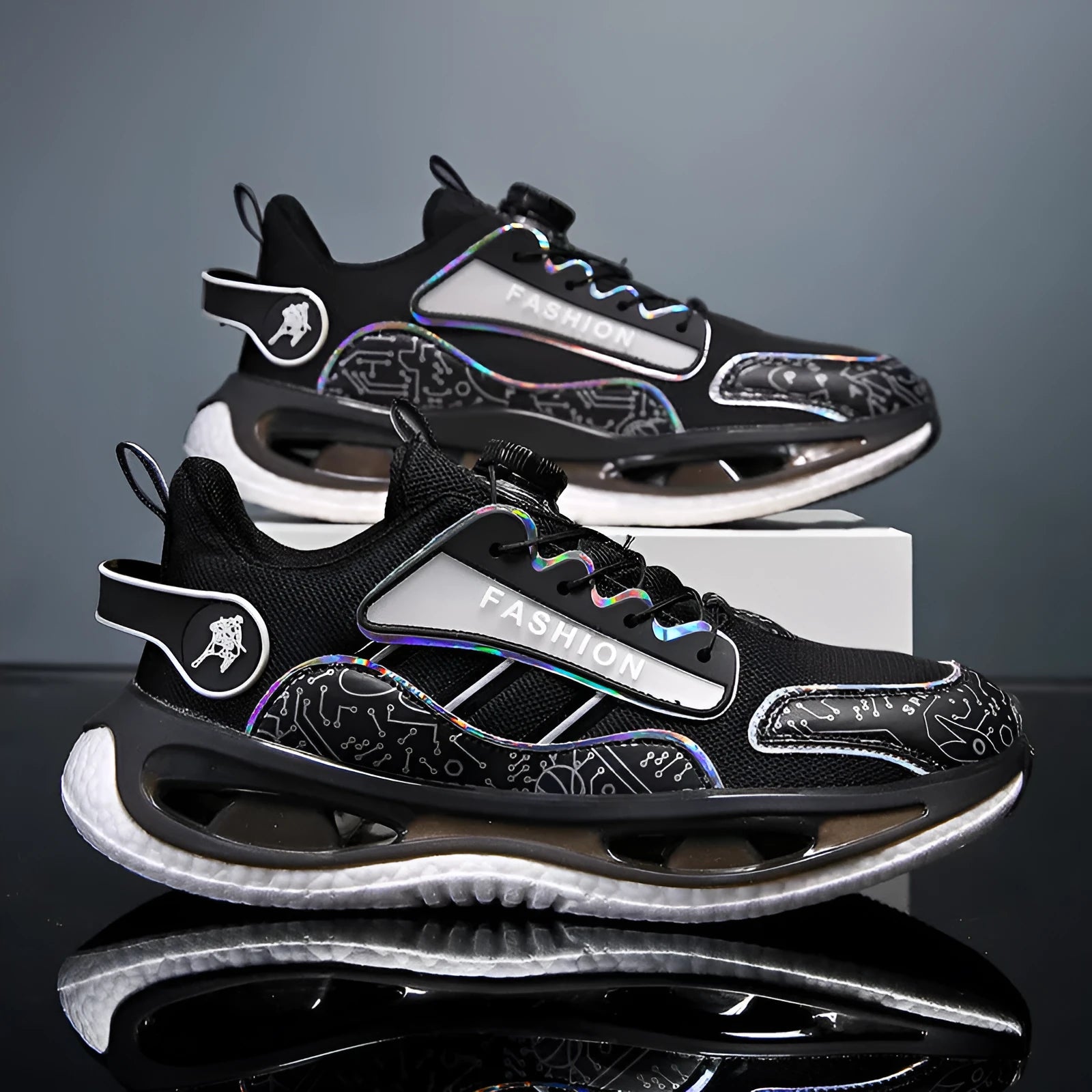 Men's low-top mesh sports shoes in black with elastic band closure and a round toe.