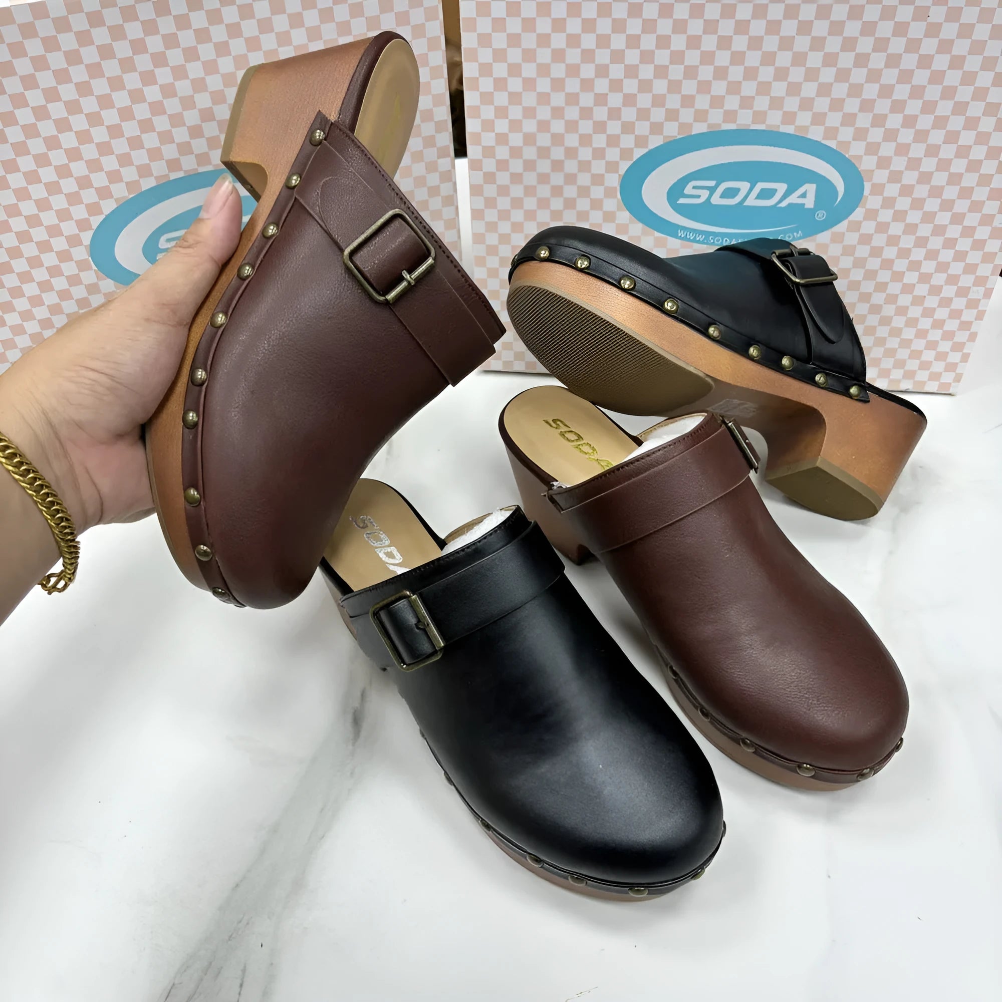 Retro fashion slippers with chunky heel, closed toe, rivet detailing on microfiber upper in black colour