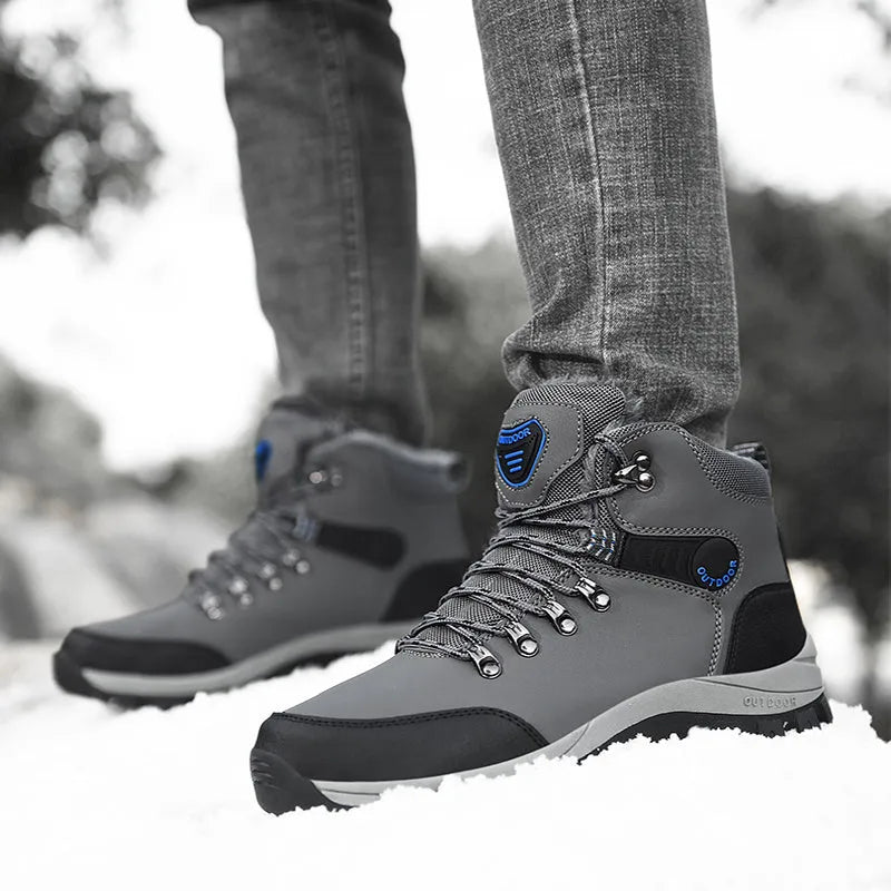 Men's winter snow boots with plush lining and lace-up closure in grey plus colour