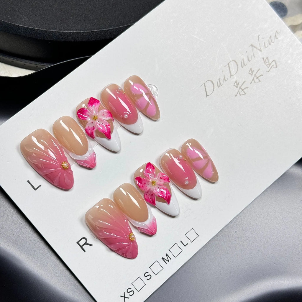 French style decorative artificial nails with three-dimensional lily ice flower manicure design in plastic construction