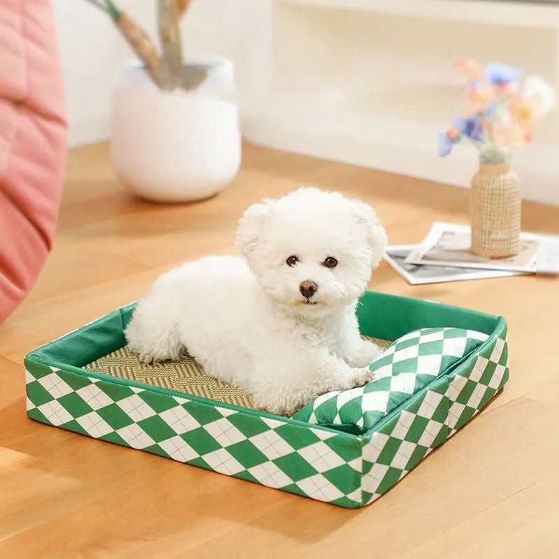 Blue rattan cat litter mat and bed next to a litter tray, shown in a size L.