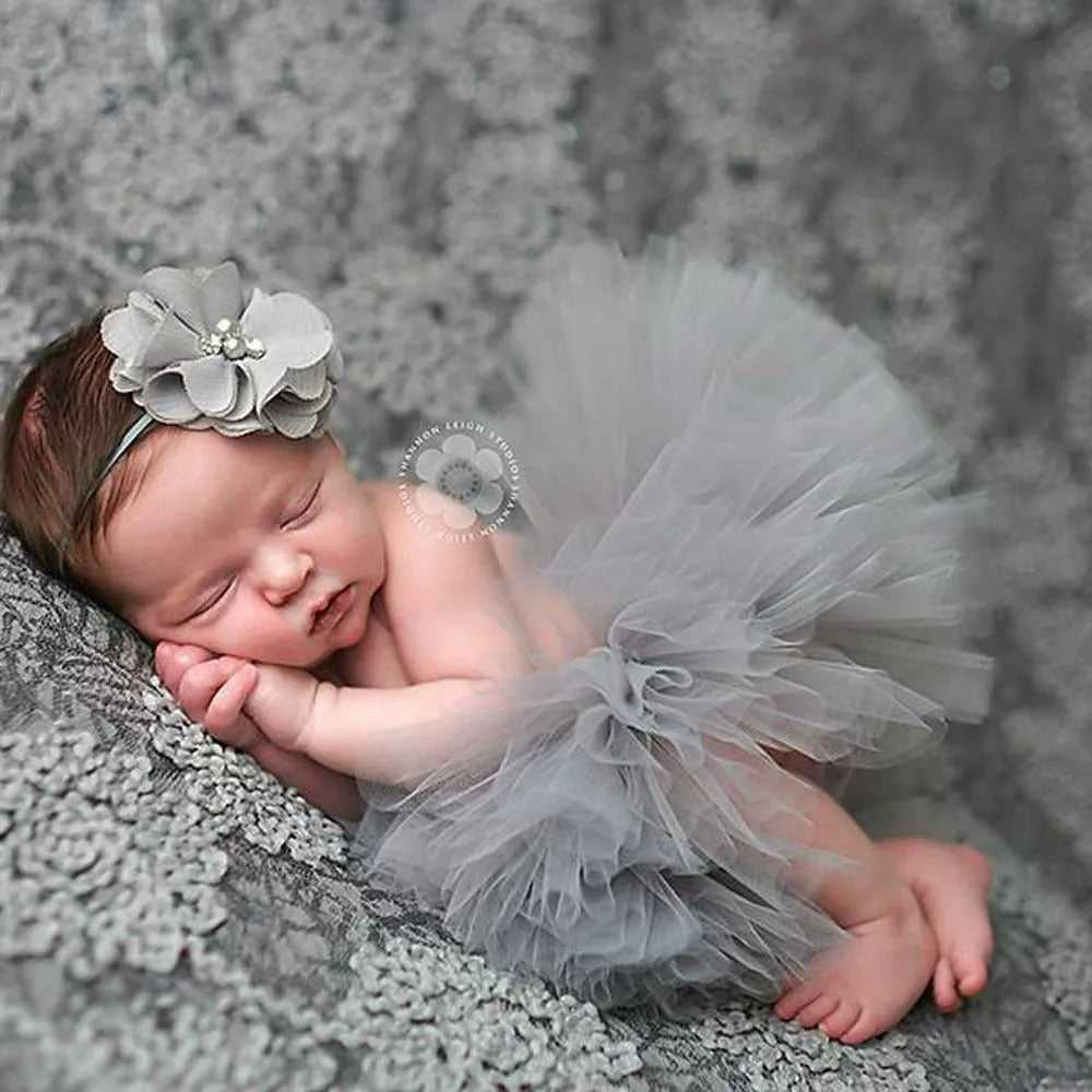 Baby pettiskirt two-piece set with lace, bow, and mesh in seven colours for 1-3 months photography