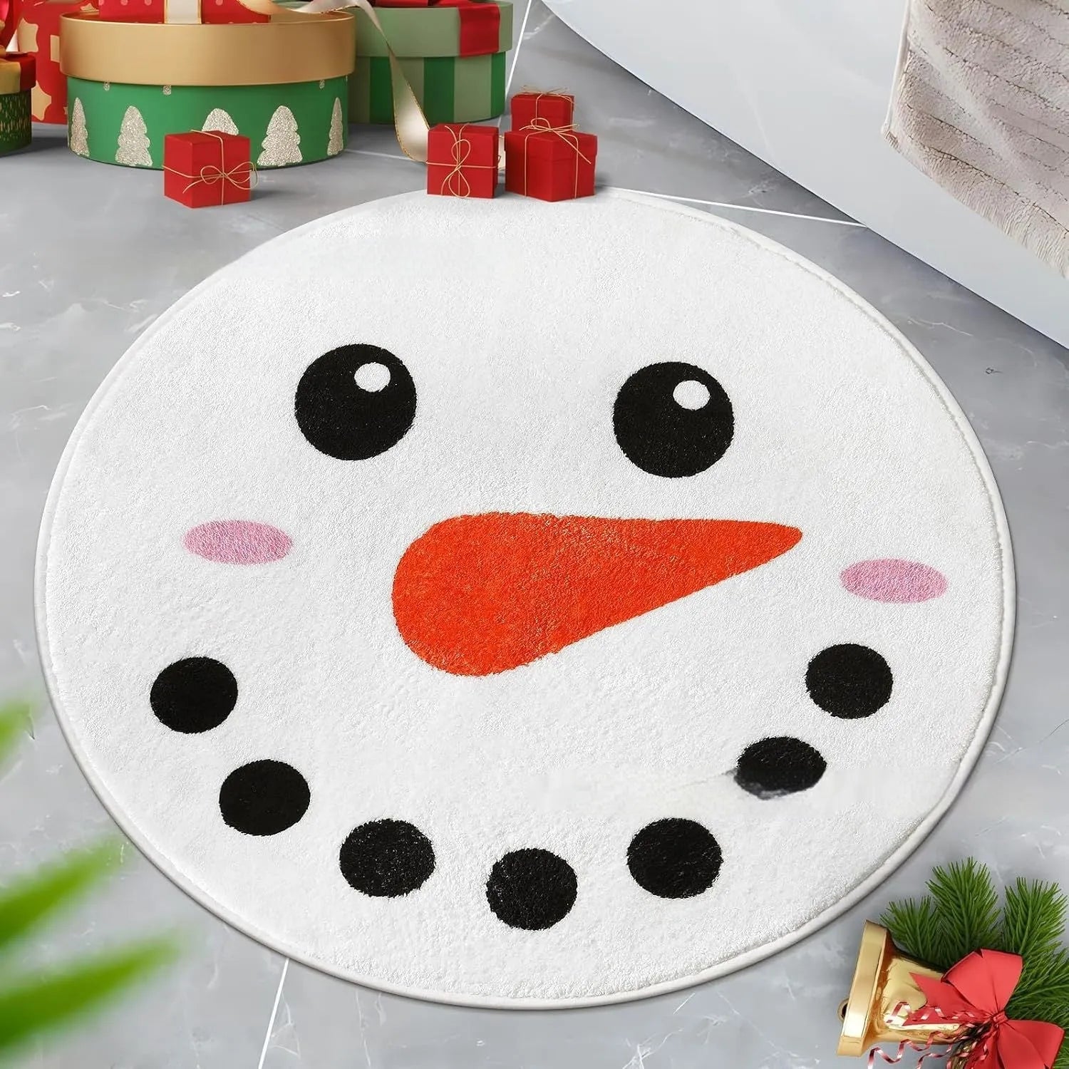 Christmas printed polyester carpet in square format with festive blanket design