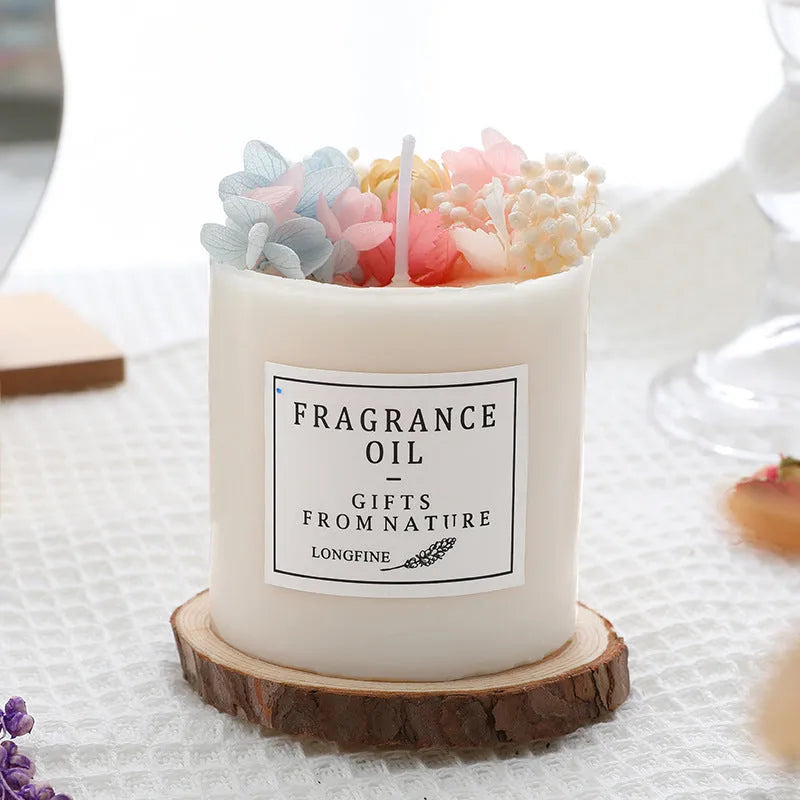 Dried flower decor aromatic candle in choice of scents, 330g, with optional gift box and wooden base.