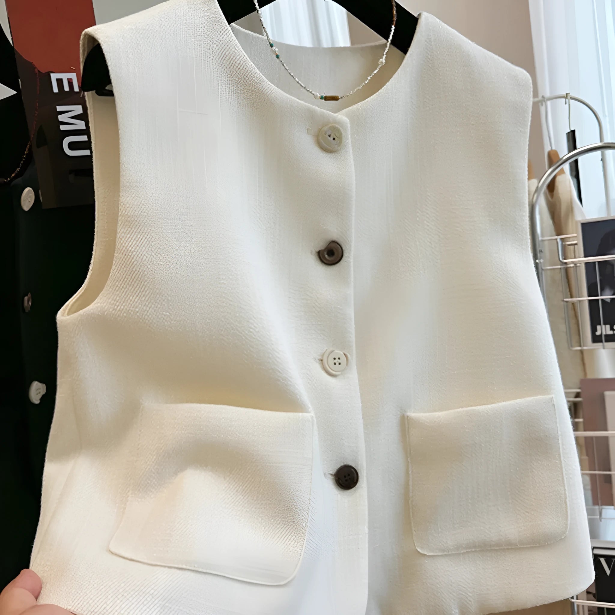 Women's black bandage vest dress with round neckline and sleeveless French-style design