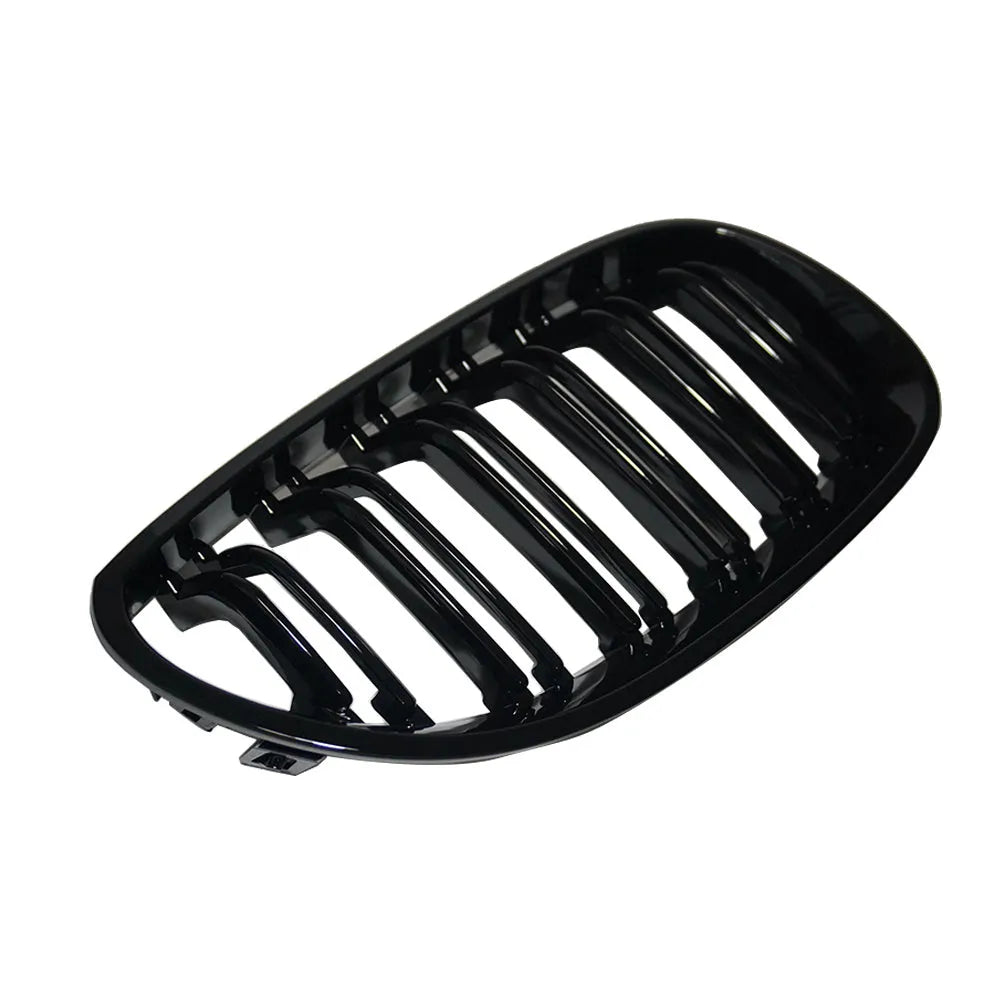Carbon fibre pattern ABS grille for BMW 5-Series E60 model, front view.