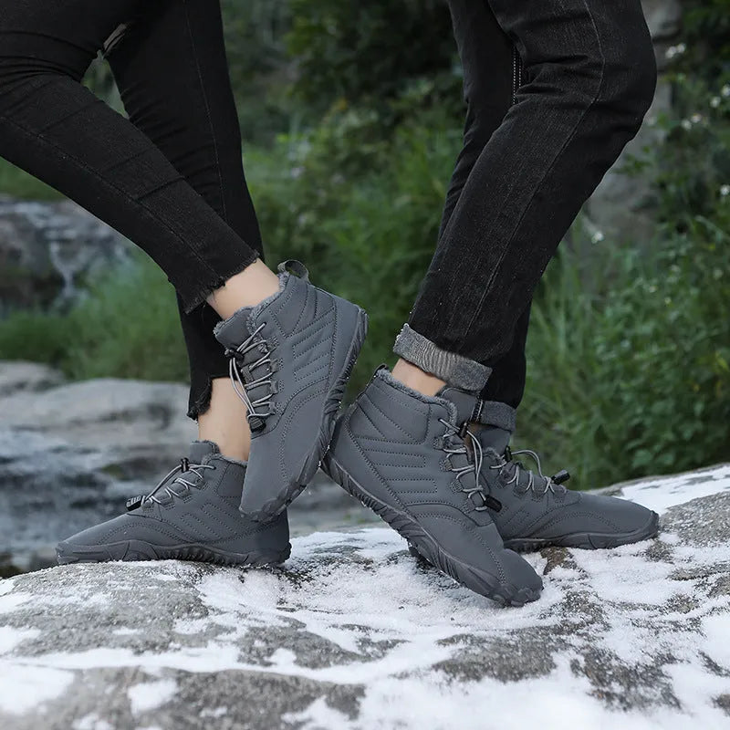 Winter slip-on boots with anti-ski rubber sole, Oxford cloth upper, and plush lining for men and women