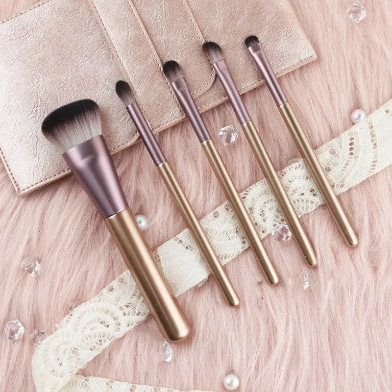 Girly heart pink 5-piece makeup brush set with eyeshadow brush and free storage bag