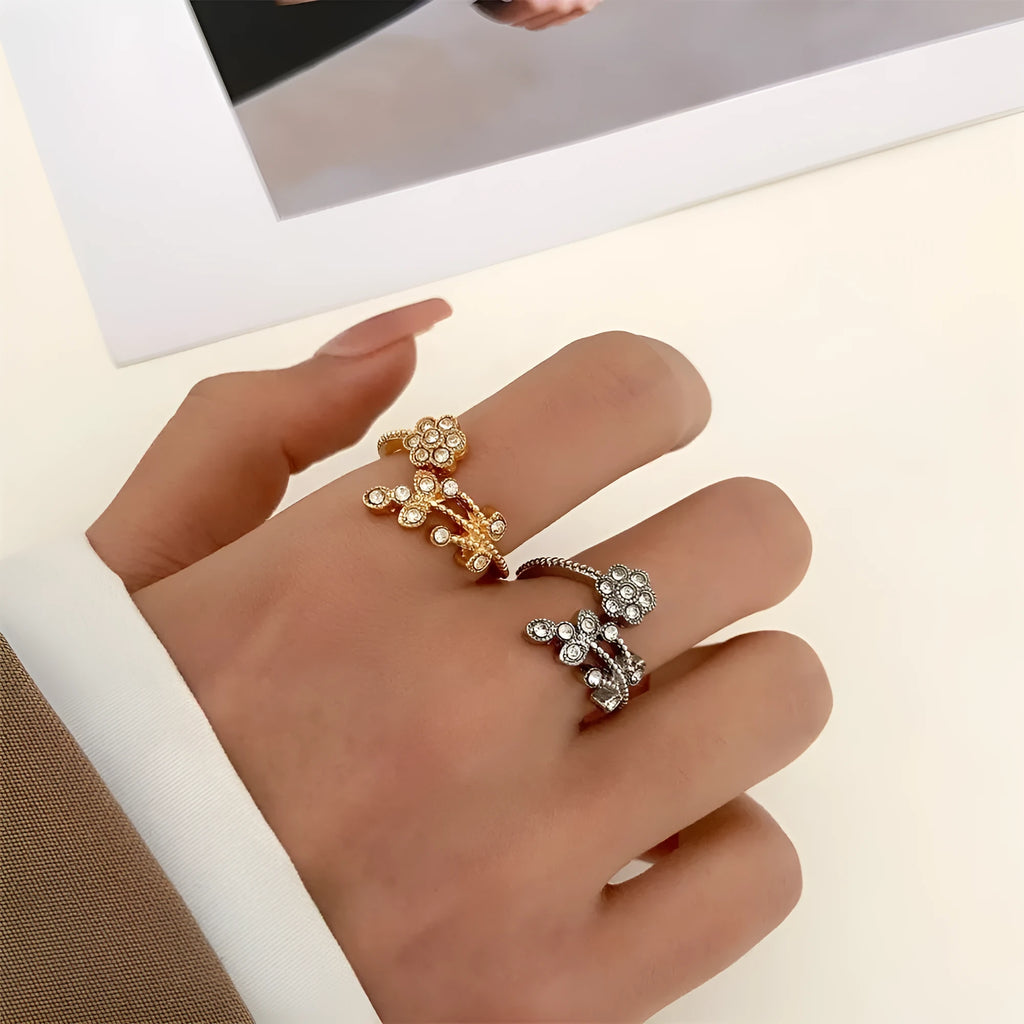 Women's copper open ring with diamond-treated flower and leaf design in gold or white colour