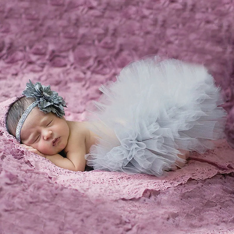 Baby pettiskirt two-piece set with lace, bow, and mesh in seven colours for 1-3 months photography