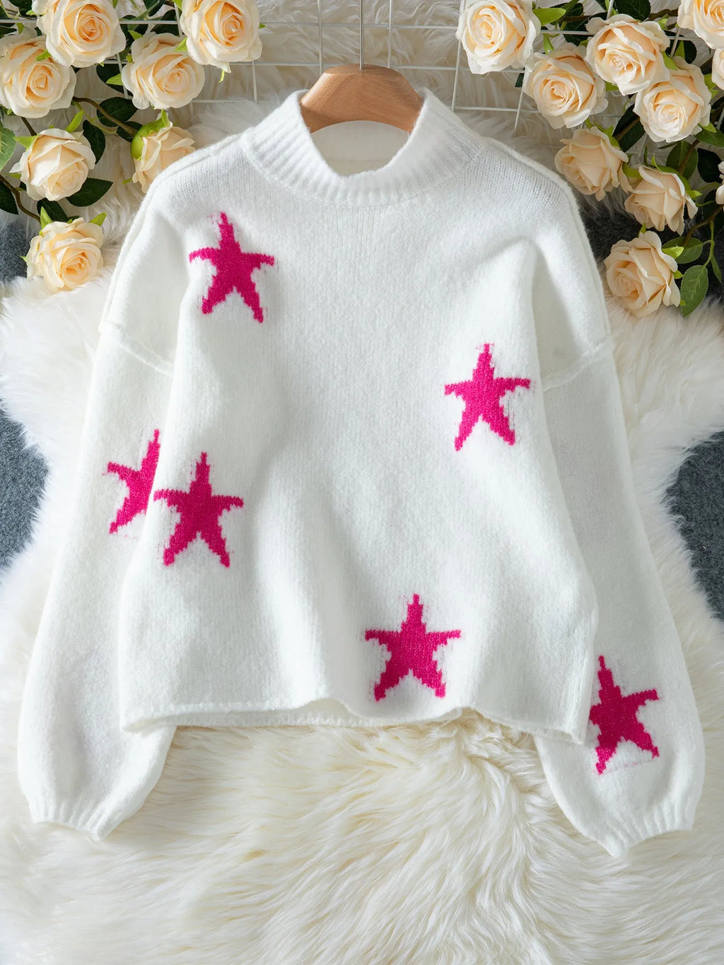 White women's turtleneck pullover sweater with five-pointed star pattern in imitation velvet fabric