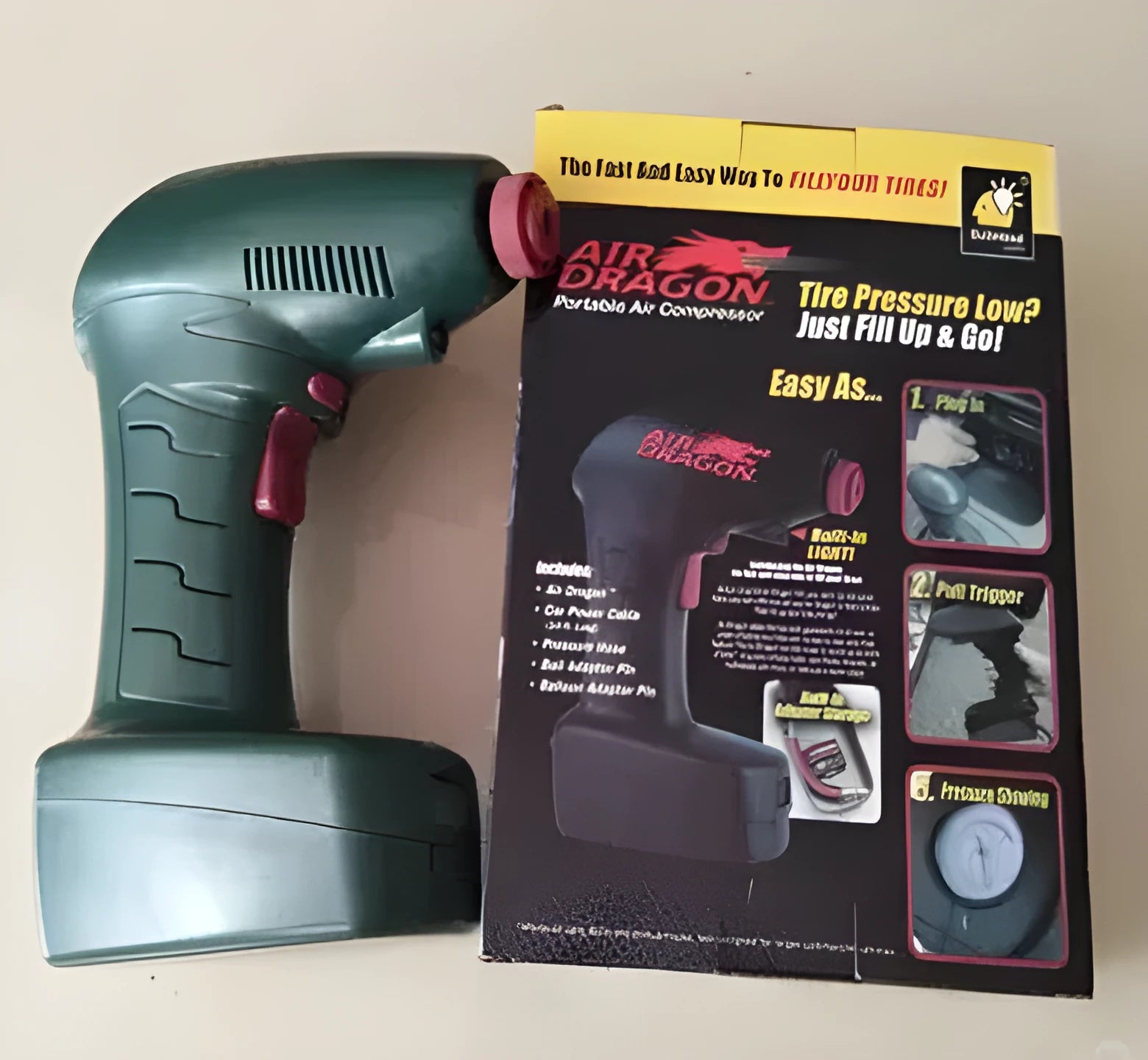Portable car tyre electric pump with motor and air pump components for emergency inflation