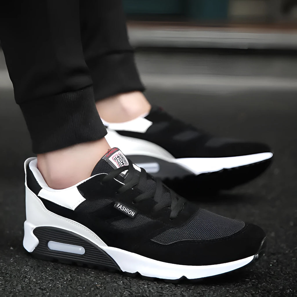 Men's thick-soled cushioned running shoes with breathable colourblock upper and rubber sole