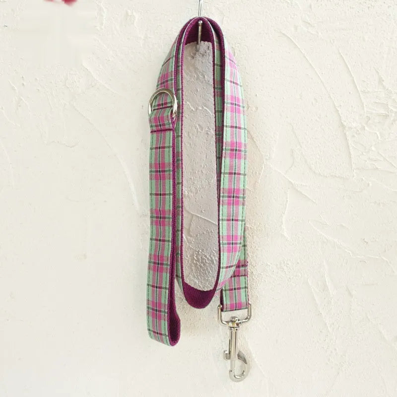 Mint Zigezi tear-resistant polyester dog collar and leash set on a light background