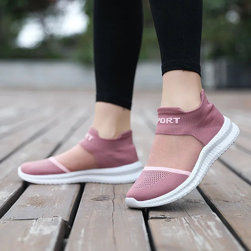 Flyknit breathable sock shoes in low-top lace-up design with round toe and tassel details