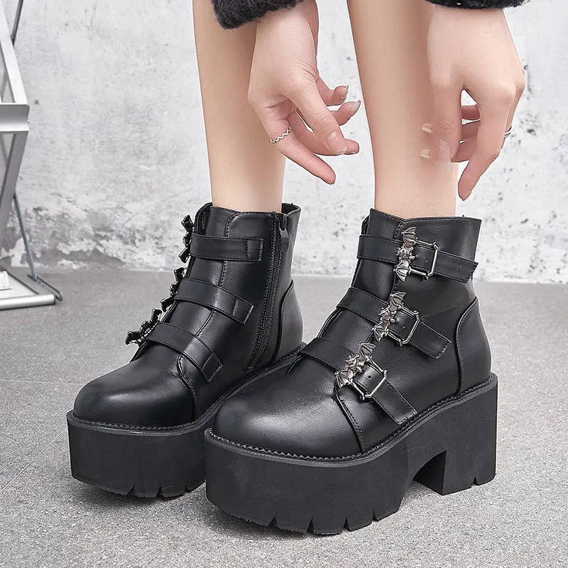 Black women's Harajuku punk Martin ankle boots with bat buckle and chunky heel.