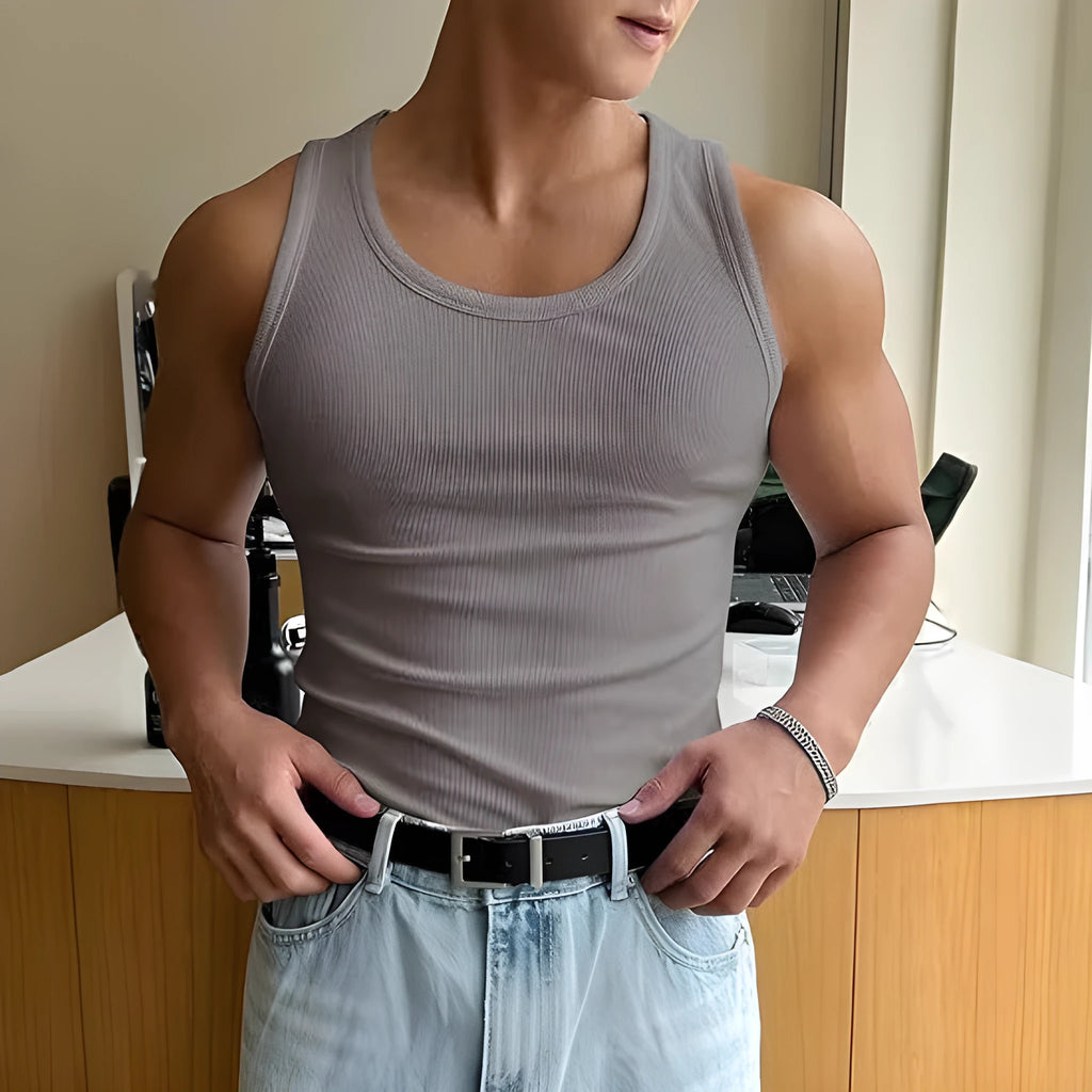 Men's tight fit polyester workout T-shirt with wool lining in multiple colours