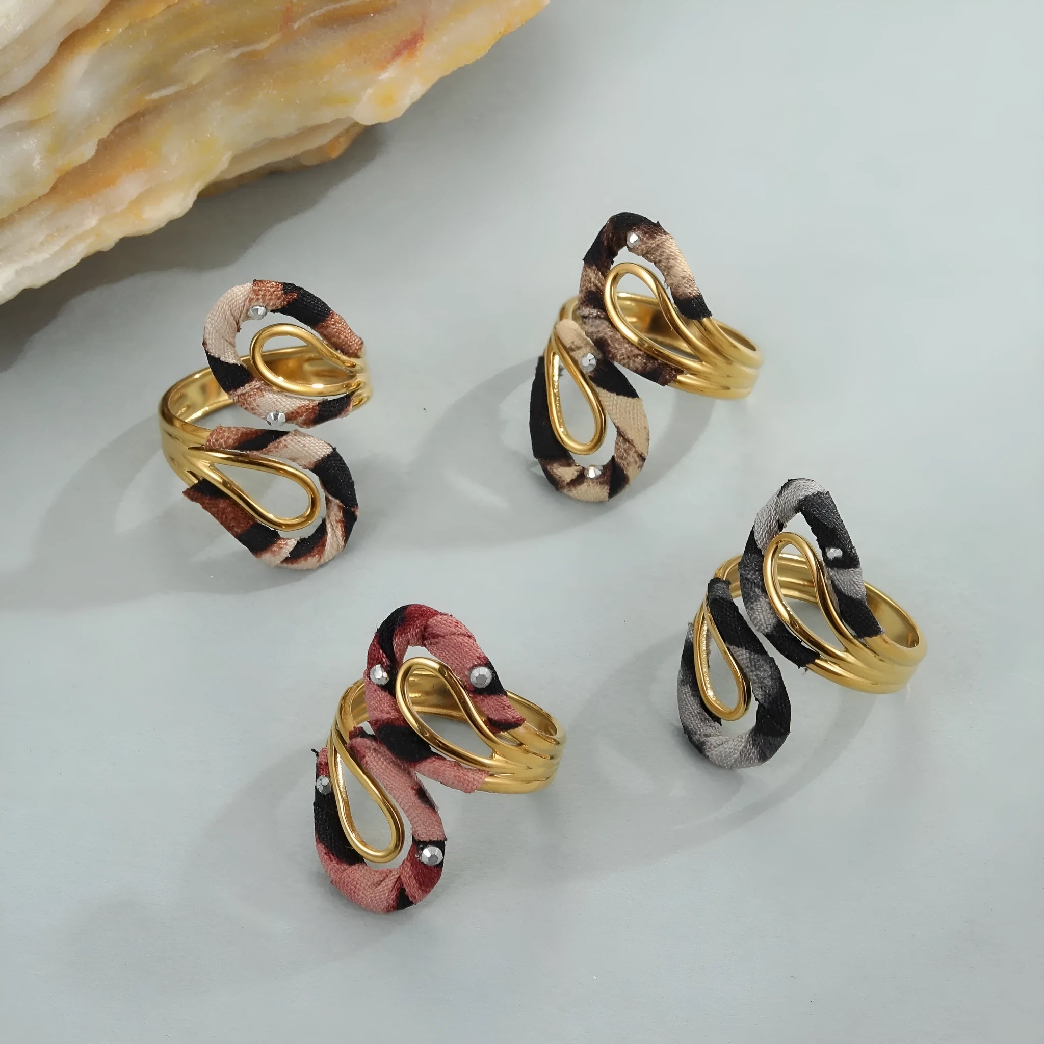 Leopard print stainless steel open mouth ring in geometric heart shape with adjustable free size design