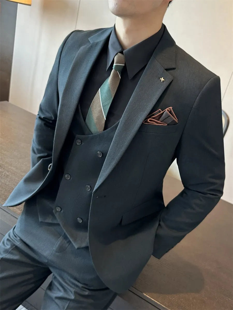 Men's slim fit business formal jacket in chemical fibre blend fabric available in three colours