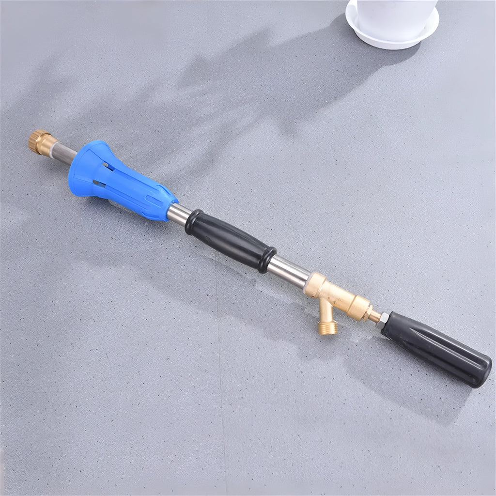 Agricultural spray gun for pesticide spraying with submachine gun design
