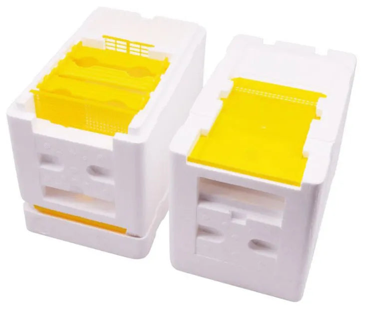 Three white EPS foam mini delivery boxes for bee breeding and hive management