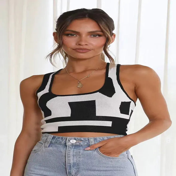 Women's U-neck camisole vest in polyester fabric with exposed navel street fashion styling