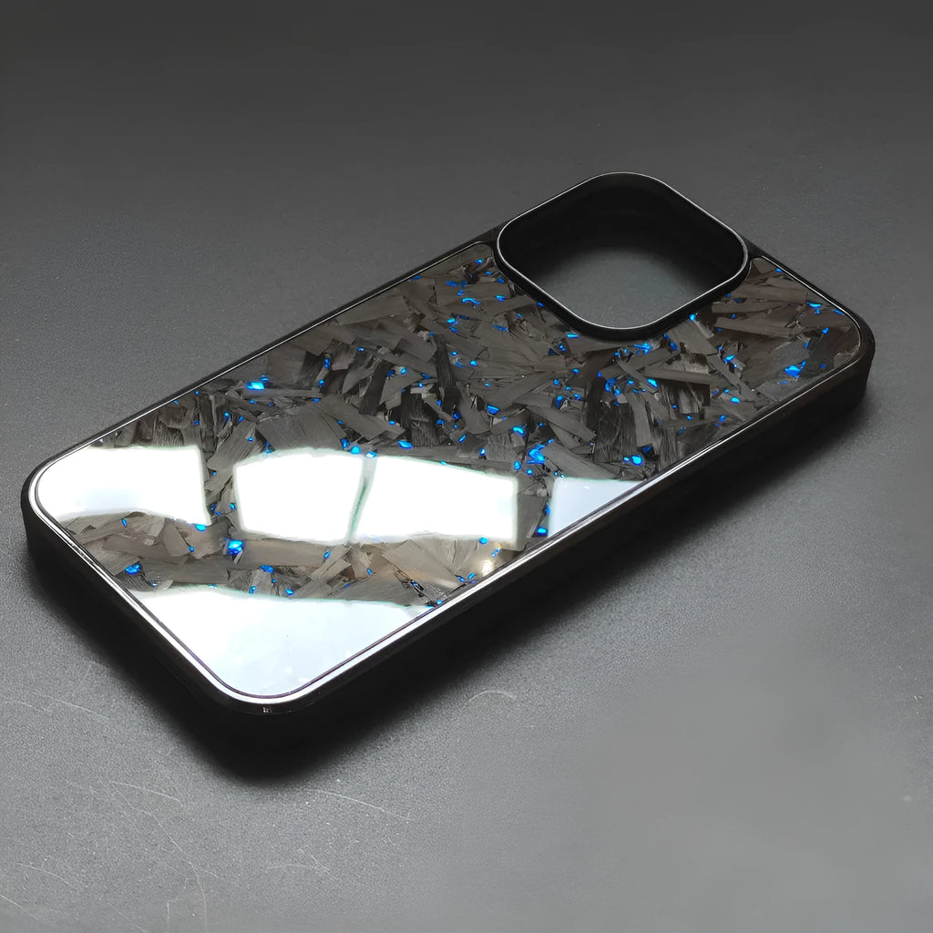 Carbon fiber phone case for iPhone 15 Pro Max 13 Pro in black, shockproof and anti-fall all-inclusive style