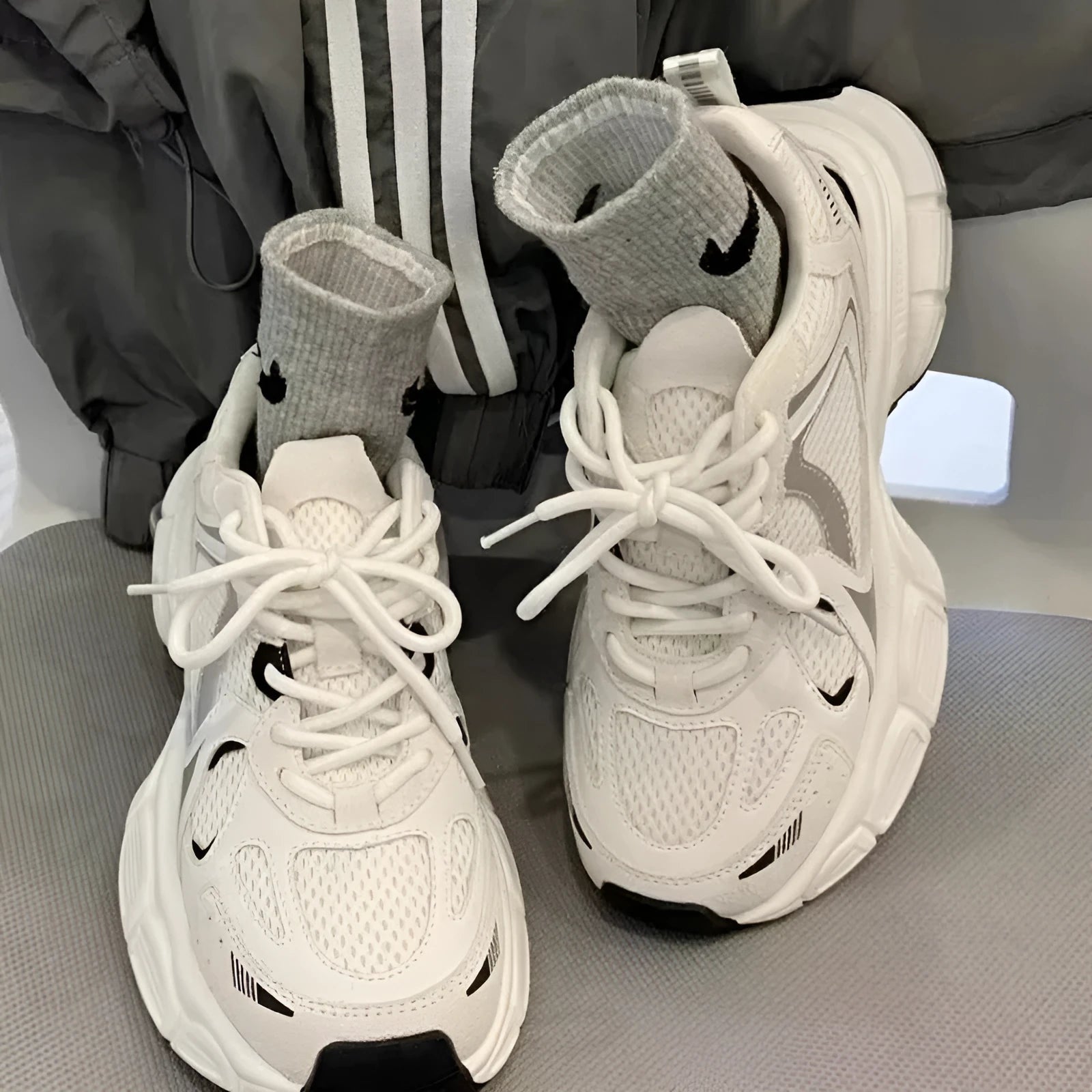Beige mesh sports shoes with wedge heel and lace-up front in size 35-40