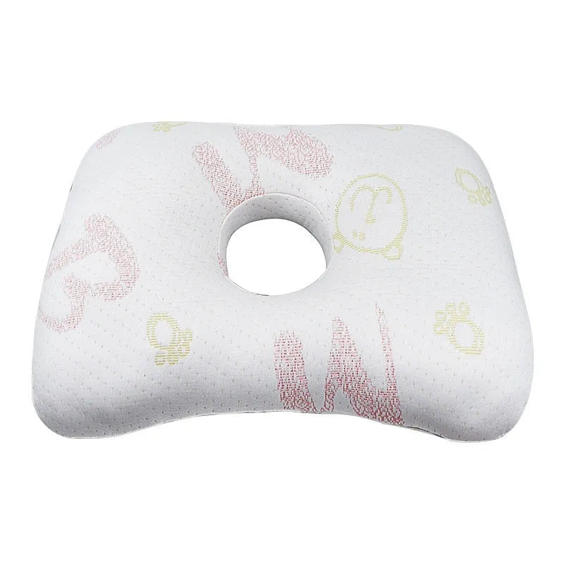 Single-hole ear pillow in plaid grey with detachable cover, shown with dimensions 39cm by 28cm.