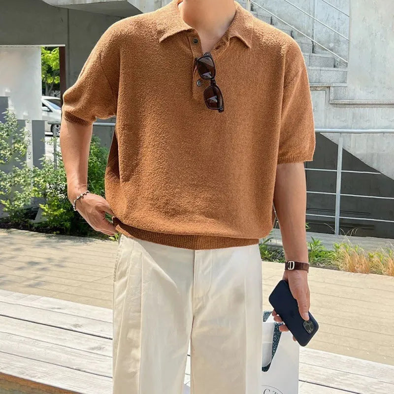 Men's retro knitted polo shirt with short sleeves and asymmetric design in caramel colour