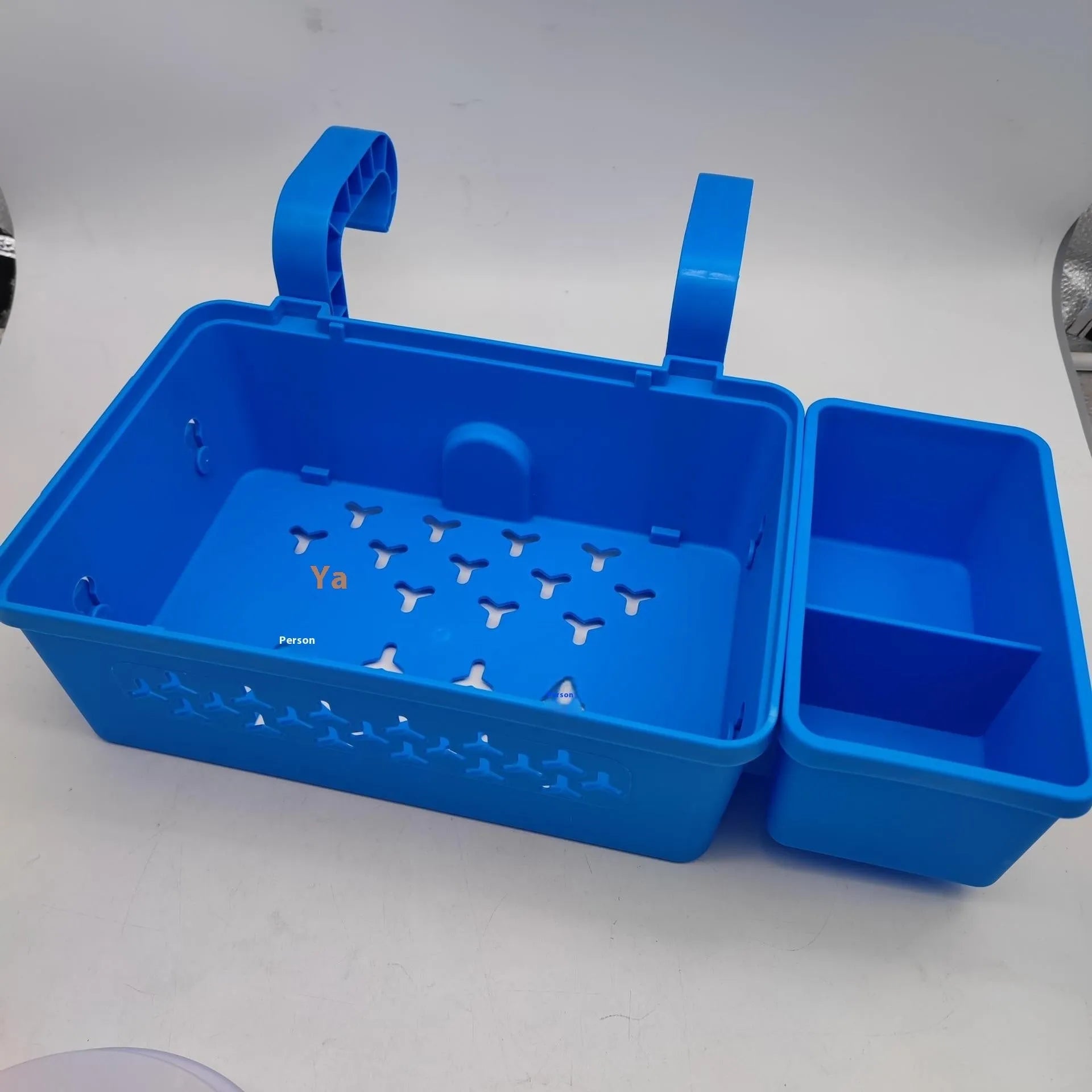 Swimming pool edge hook storage basket in blue, plastic removable organiser