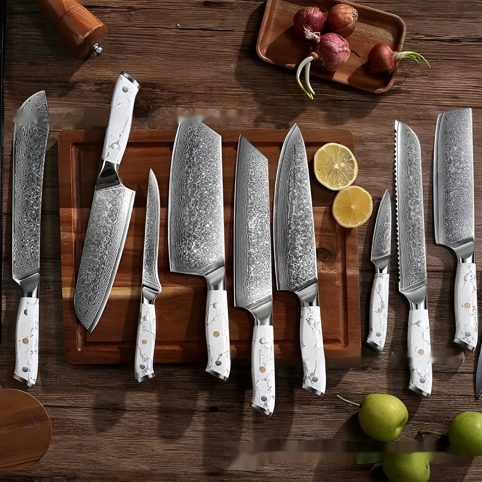 Damascus chef's knife with 21cm VG10 steel blade and modern handle design
