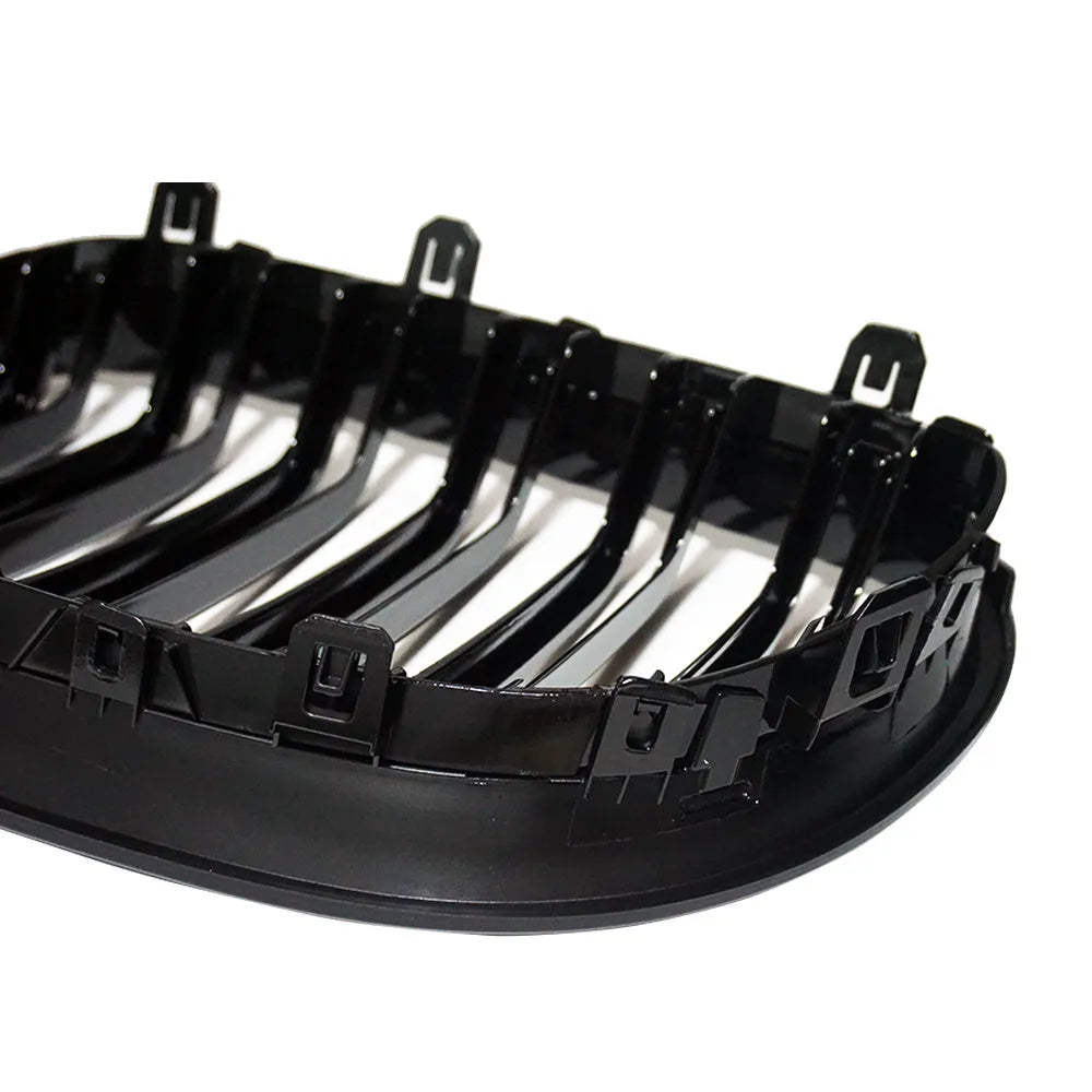 Carbon fibre pattern ABS grille for BMW 5-Series E60 model, front view.