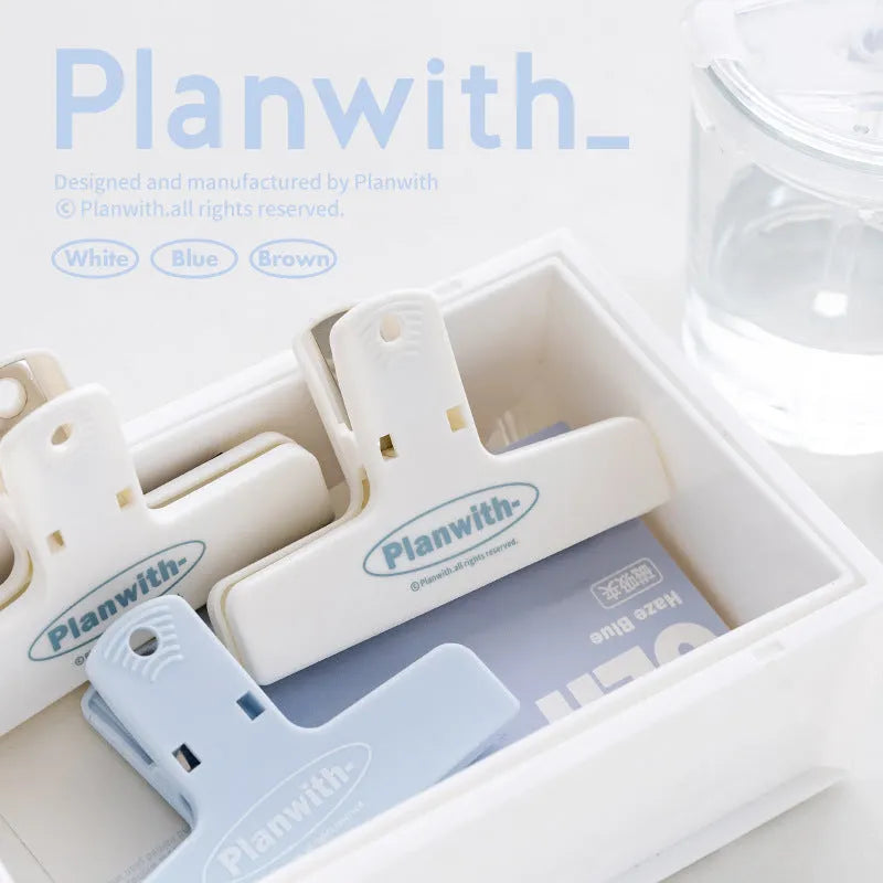 Haze series magnetic ledger clip showing 100mm by 64mm front panel with plastic magnet alloy construction