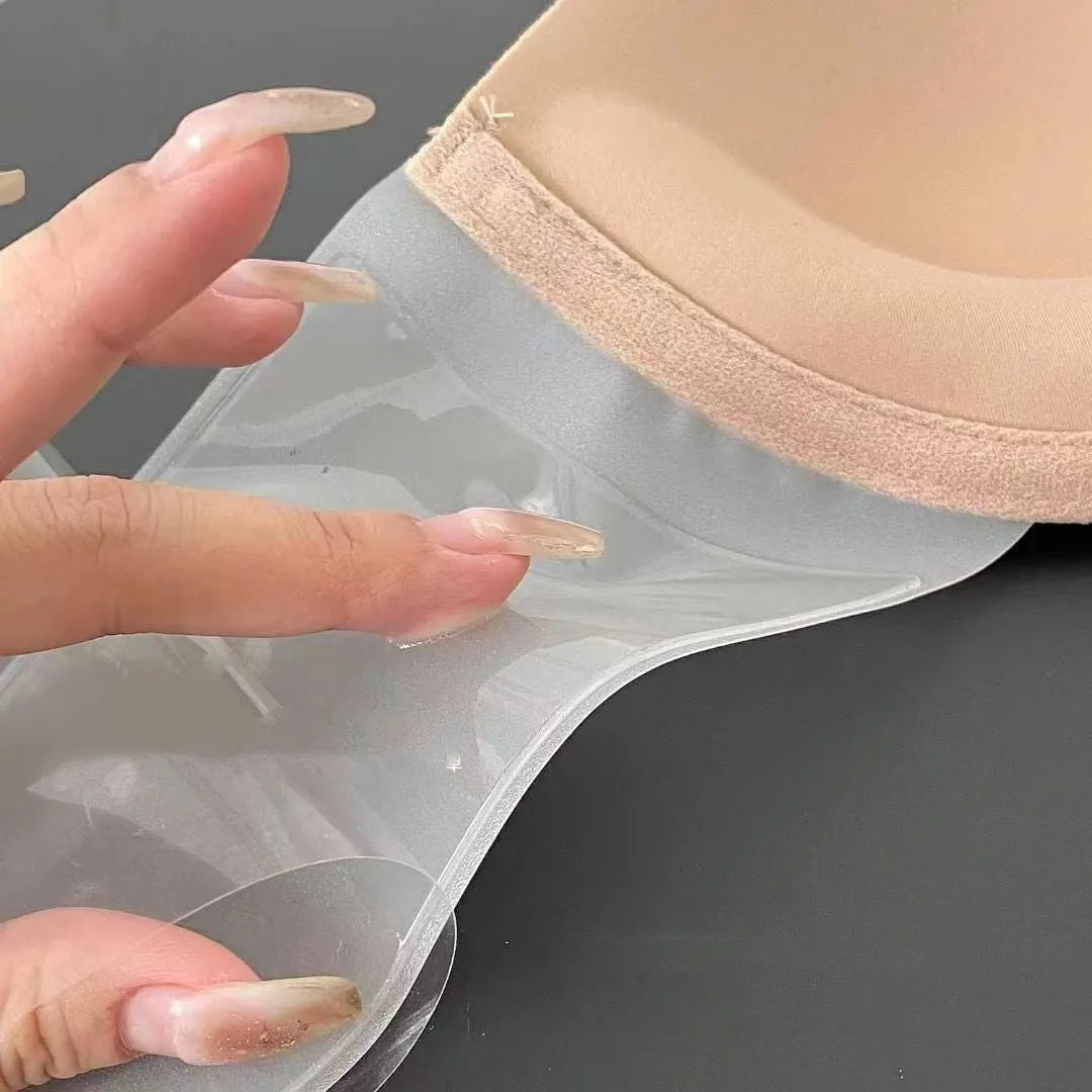 Strapless backless push-up bra with non-slip chest paste in skin colour and black, sizes A-D