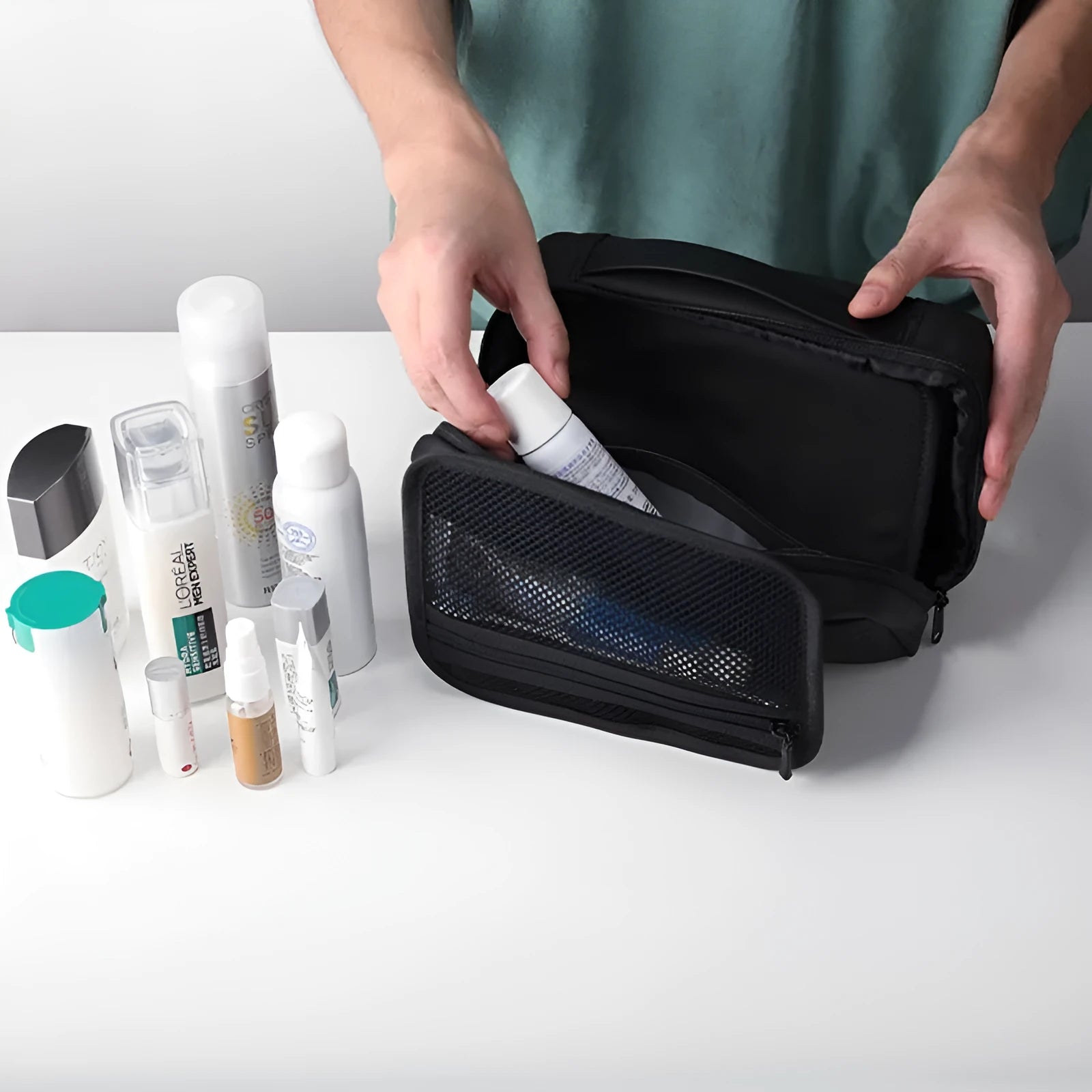 Multi-layer Oxford cloth toiletries bag with wet-dry separation compartments in graphite grey.