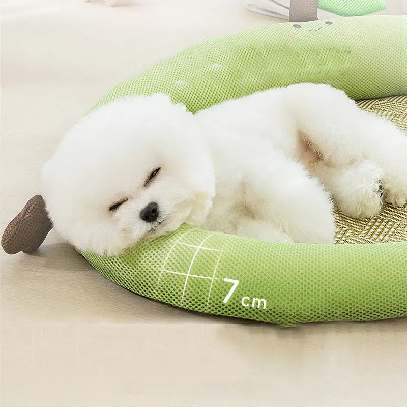 Green pet cooling mat nest with fruit-shaped backrest for dogs and cats, size L 65x50cm.