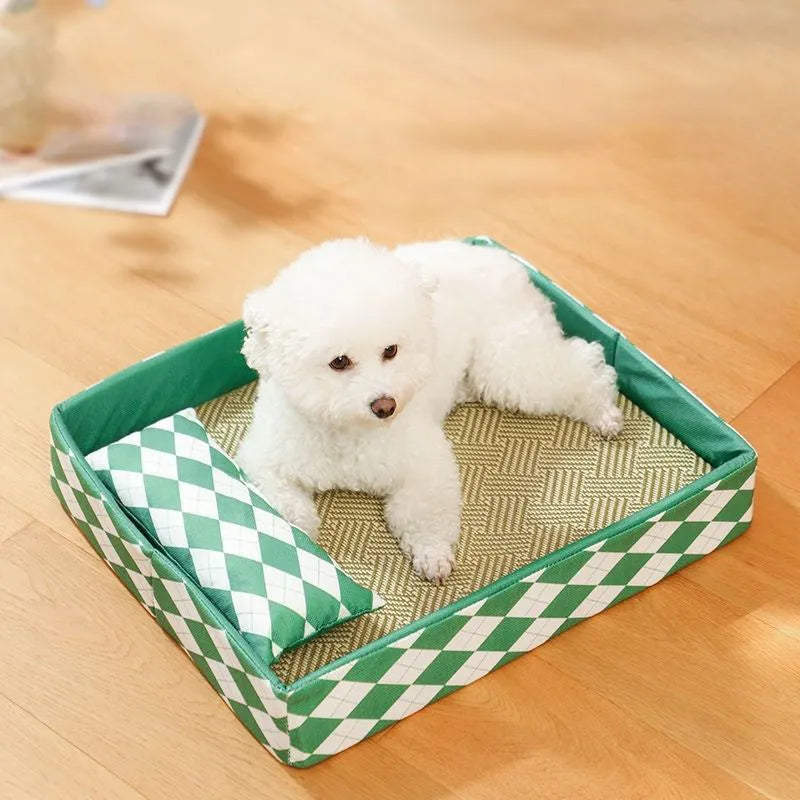 Blue rattan cat litter mat and bed next to a litter tray, shown in a size L.