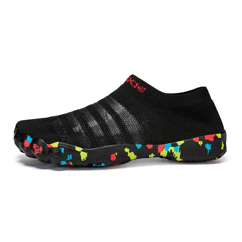 Men's flyknit fishing line water shoes in camouflage colours with rubber sole and front lace-up