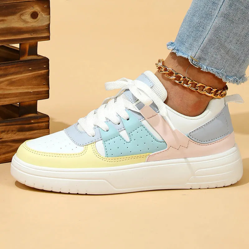 Lace-up outdoor casual flat shoes in white and yellow moon colour, PU mesh upper, round toe, low top design