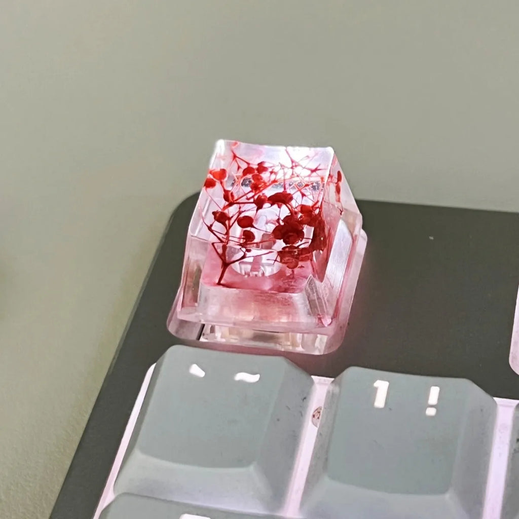 High transparency resin keycap with starry sky design for mechanical keyboards in four colour options
